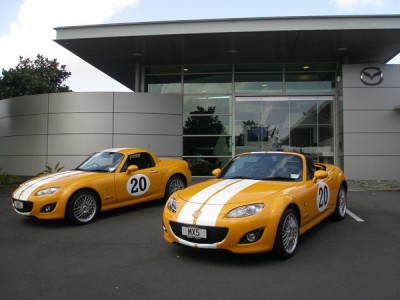 600-MX-5 20th Anniversary.JPG